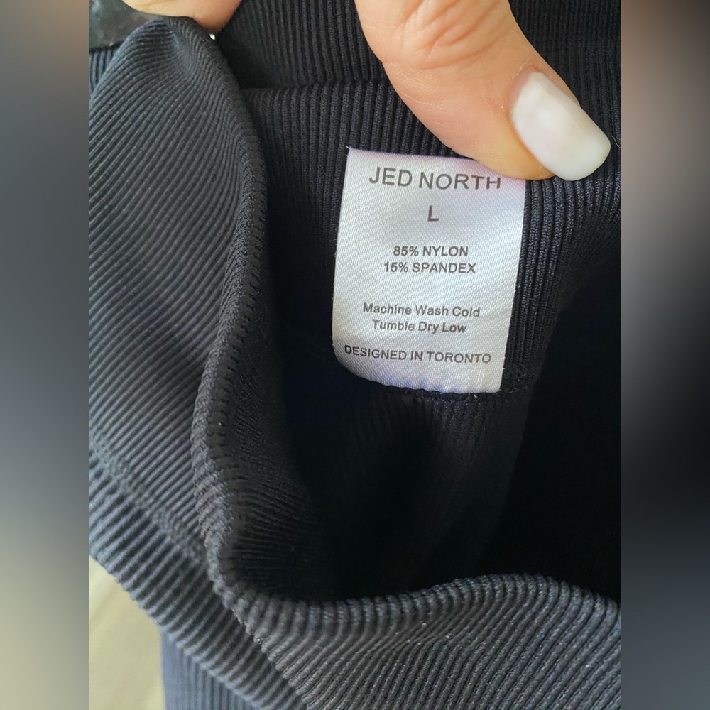 Jed New North Woman’s Black Leggings